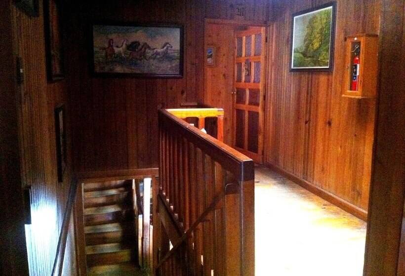 هتل Posada De Carlos V