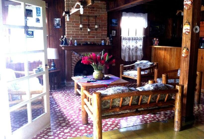 هتل Posada De Carlos V