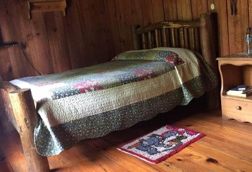 هتل Posada De Carlos V