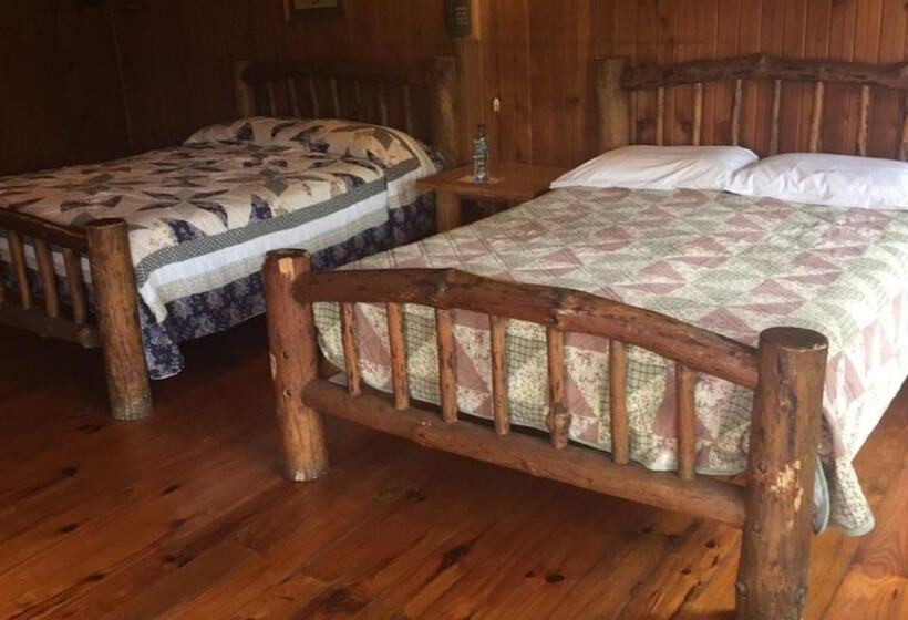 هتل Posada De Carlos V