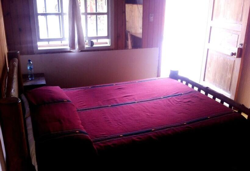 هتل Posada De Carlos V