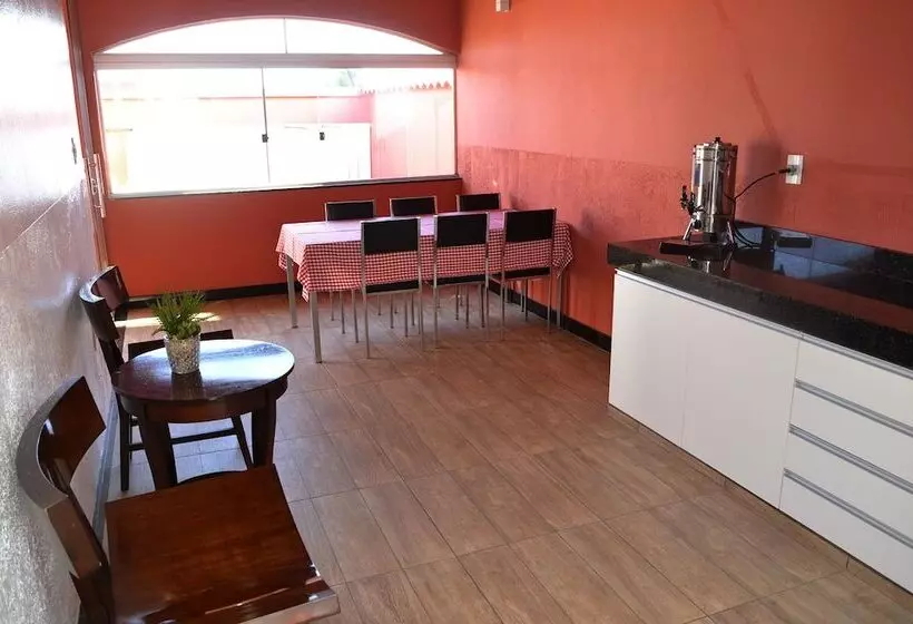 Hotelli Pousada Sarumar