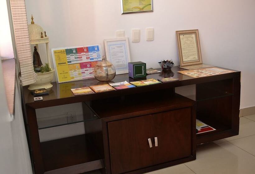 فندق Pousada Sarumar