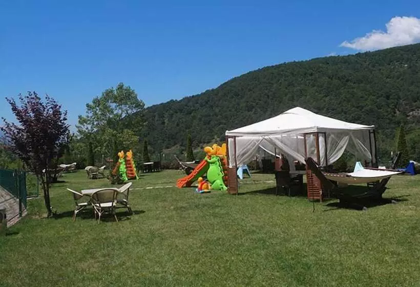 Hotelli Sarot Termal Park Resort & Spa   Halal