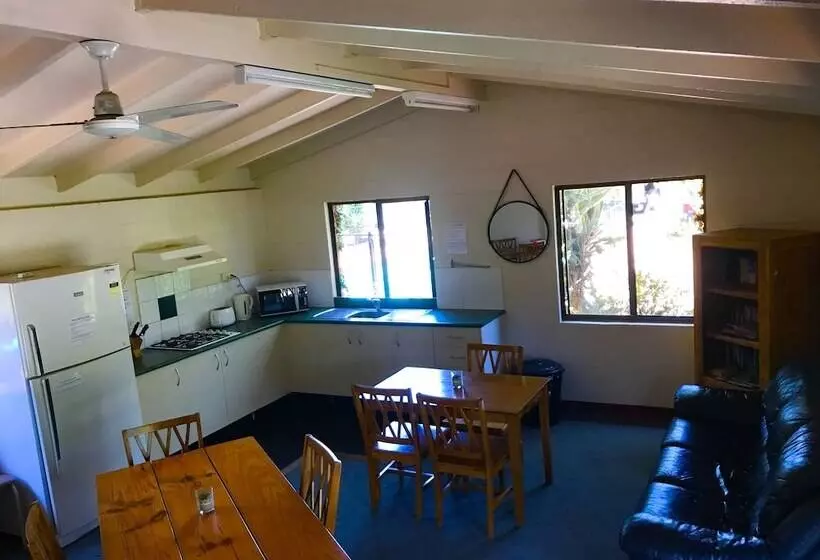 Lilyponds Holiday Park