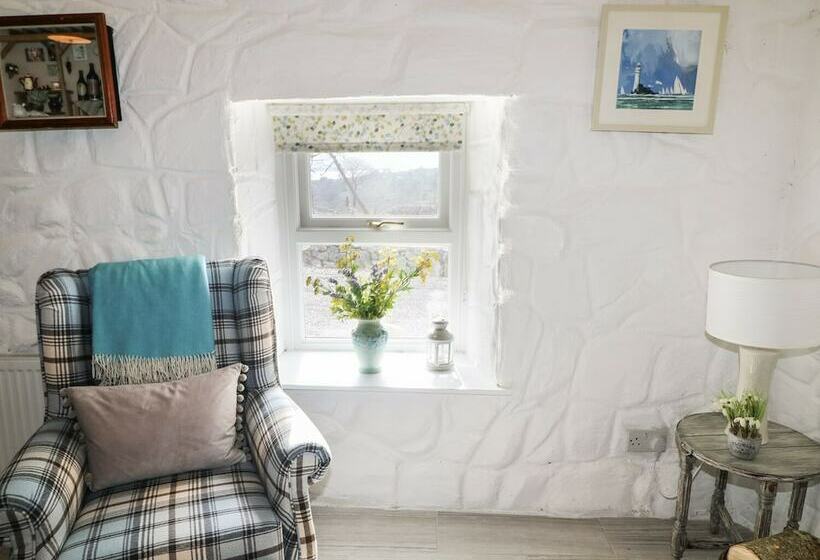 Mary Larkin's Cottage