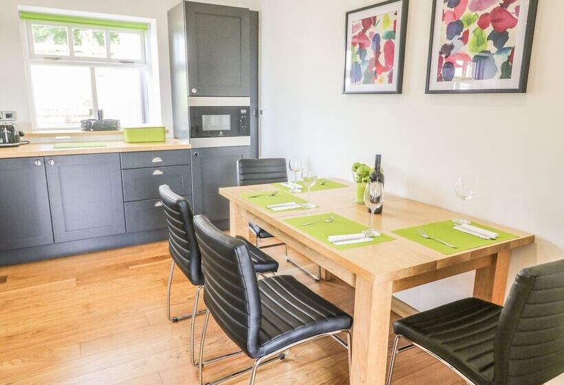 Meadow Cottage At Hill Top Farm