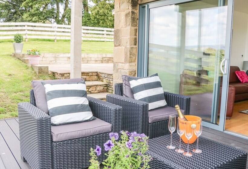 Meadow Cottage At Hill Top Farm