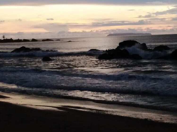 Пансион Cabinasyafethosa Caletas