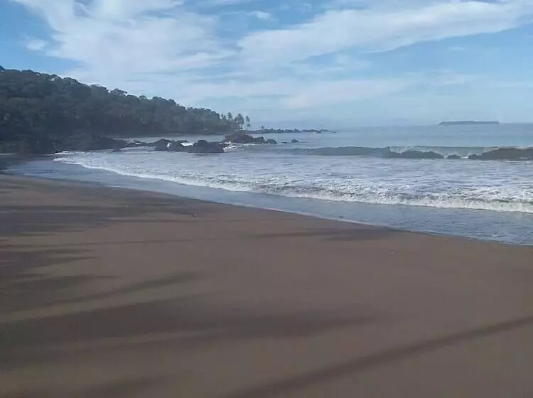 ペンション Cabinasyafethosa Caletas