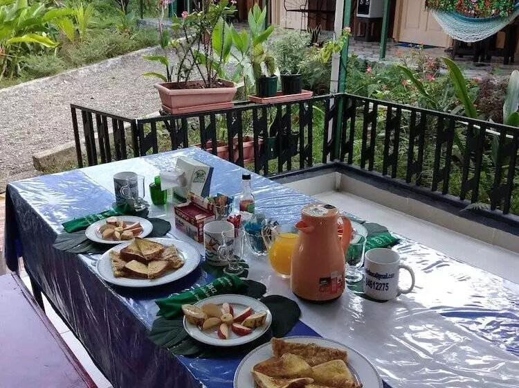 ペンション Cabinasyafethosa Caletas