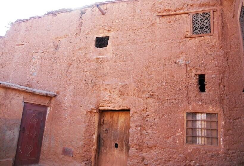 پانسیون Chez Boutfounaste