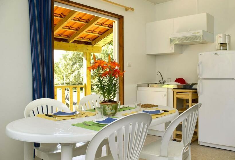 リゾートホテル Village Vacances La Forêt Des Landes