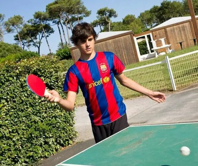 Lomakeskus Village Vacances La Forêt Des Landes