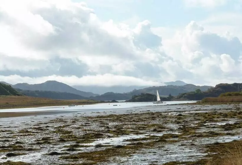 Seaview Barsloisnach Cottage