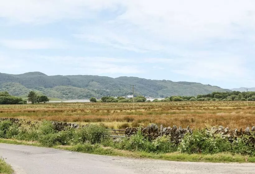 Seaview Barsloisnach Cottage