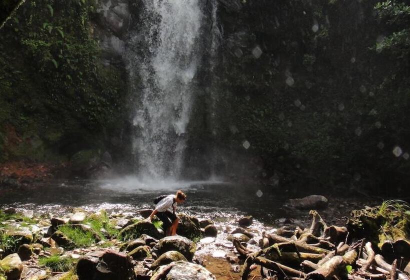 Spanish By The River Boquete Hostel