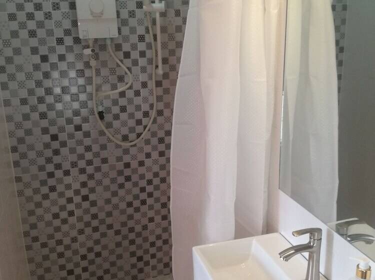 The Place Hostel & Rooftop Bar