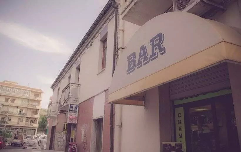 تختخواب و صبحانه Cassiodoro Rooms Affittacamere