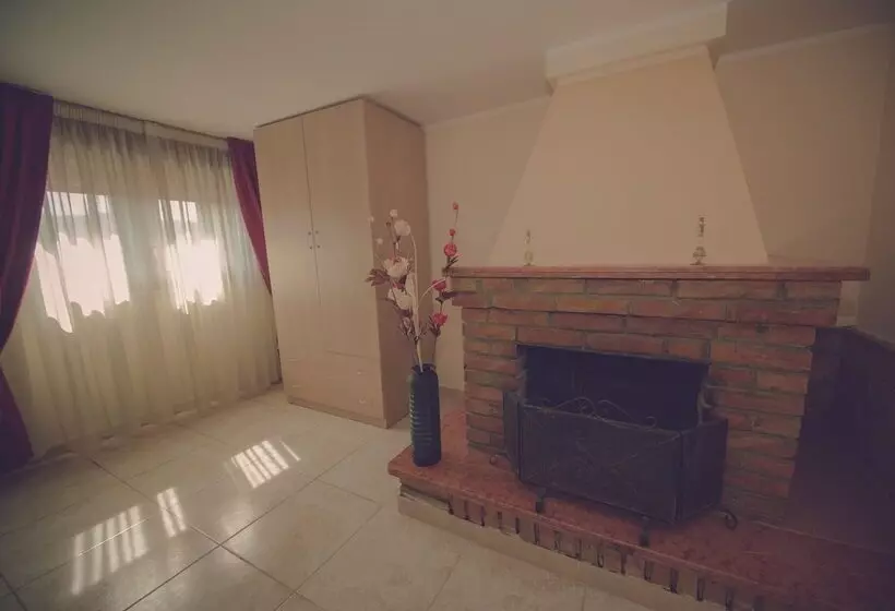 تختخواب و صبحانه Cassiodoro Rooms Affittacamere