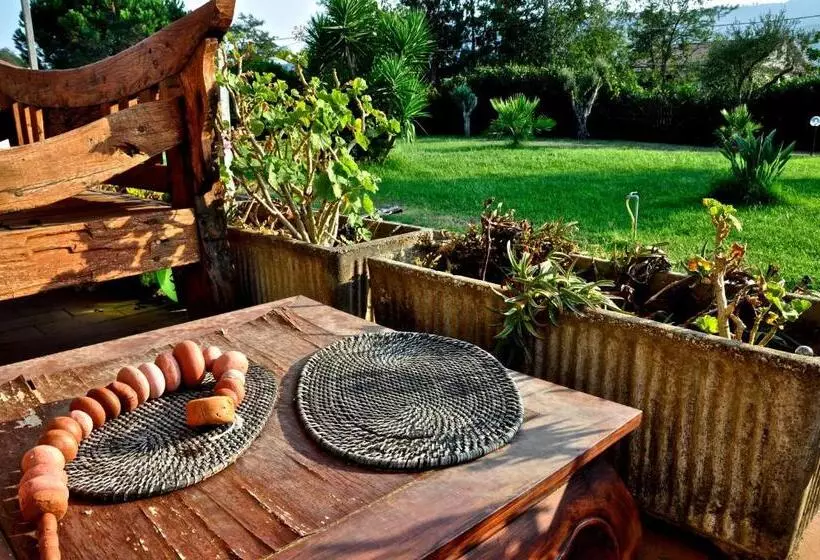 Aamiaismajoitus (B&B) Villa Liberti Rooms