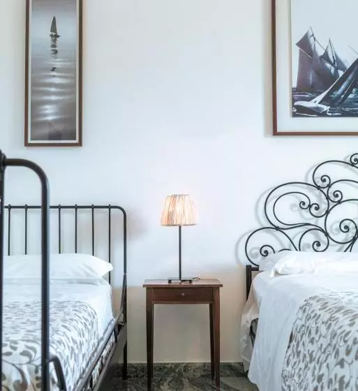 Aamiaismajoitus (B&B) Villa Liberti Rooms