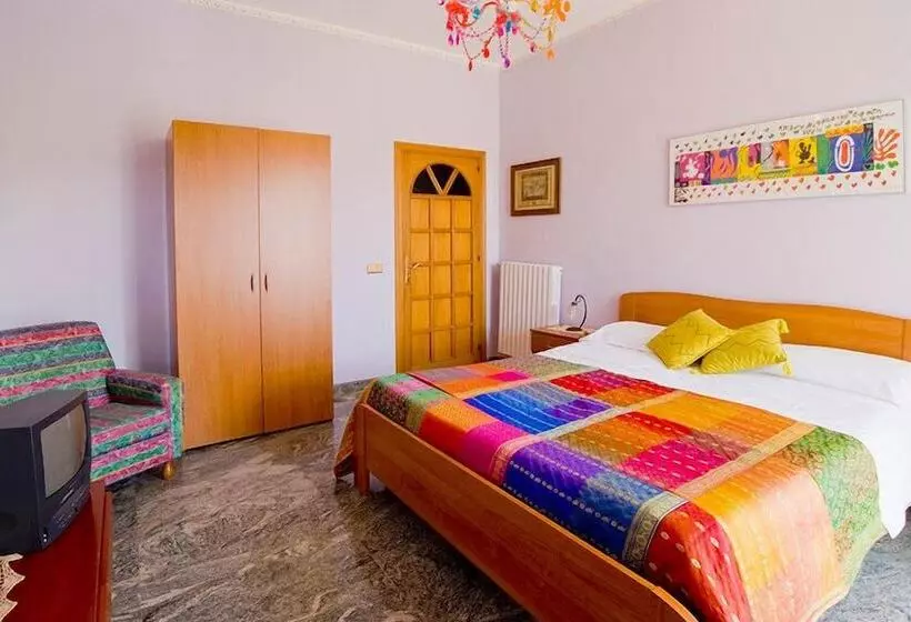 Aamiaismajoitus (B&B) Villa Liberti Rooms