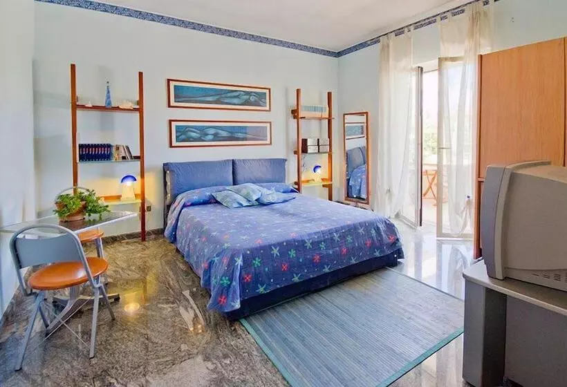 Aamiaismajoitus (B&B) Villa Liberti Rooms