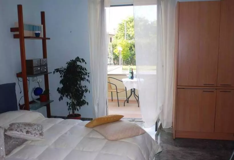 Aamiaismajoitus (B&B) Villa Liberti Rooms