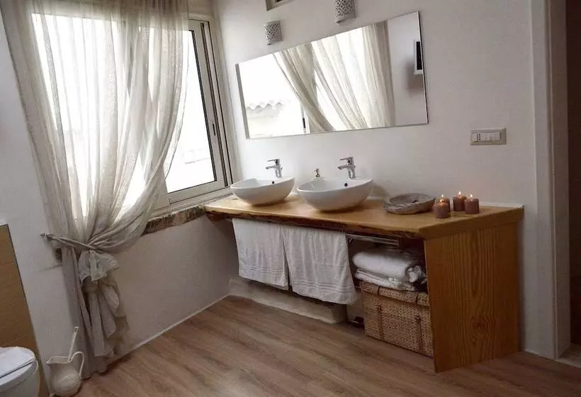 ホテル Albergo Diffuso Dimora Rossi B&b