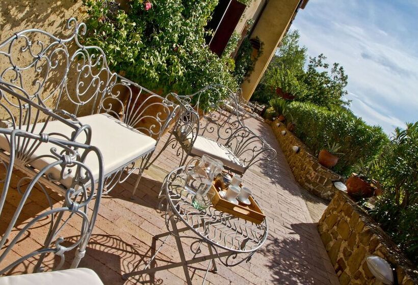 ホテル Borgo Riccio