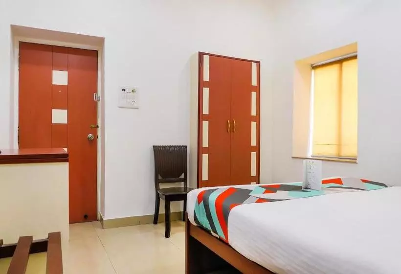 Hotel Fabexpress Neeranand Regency