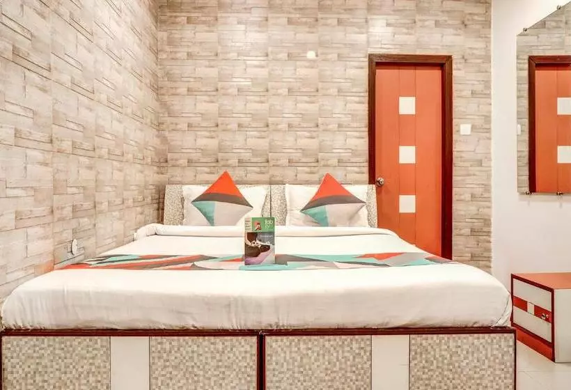 Hotel Fabexpress Neeranand Regency