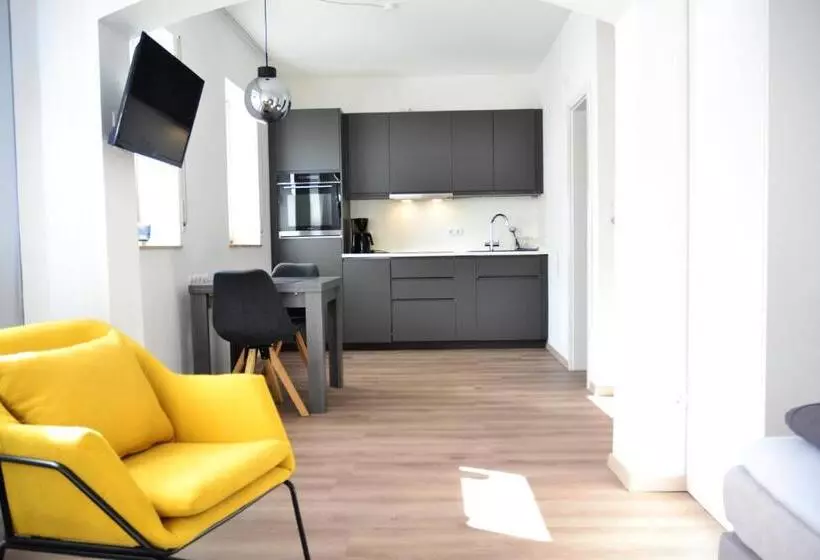 فندق Garni  Zum Weinkrug