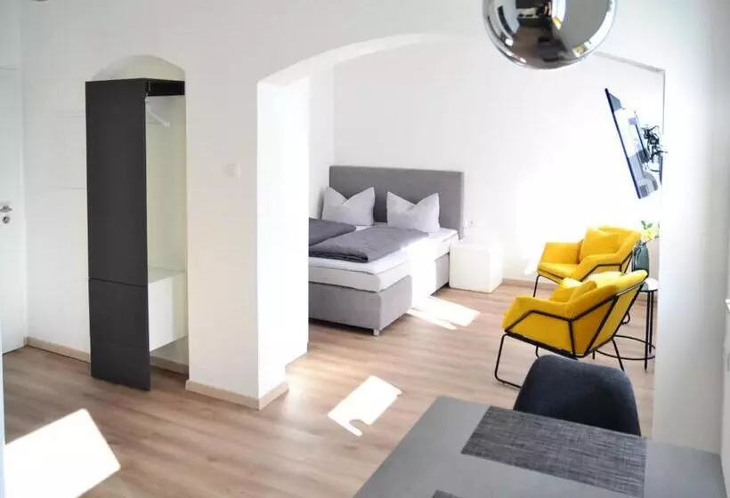 فندق Garni  Zum Weinkrug