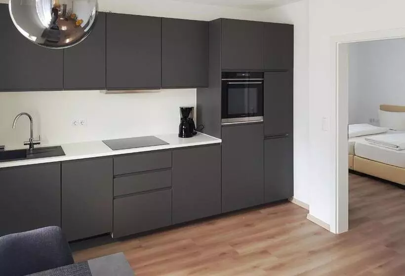 فندق Garni  Zum Weinkrug