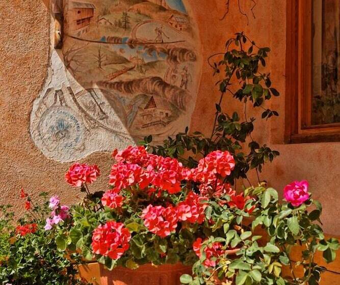 בית מלון כפרי Genziana