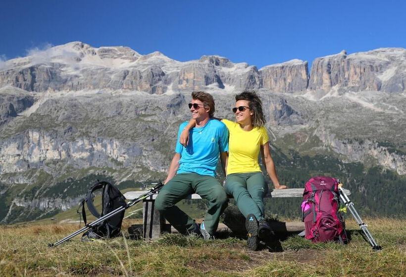 בית מלון כפרי Genziana