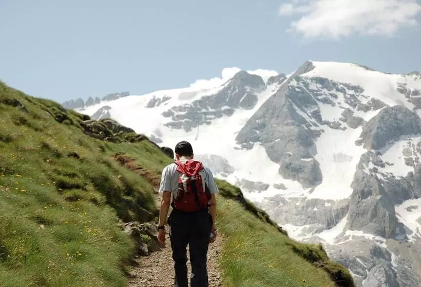 בית מלון כפרי Genziana