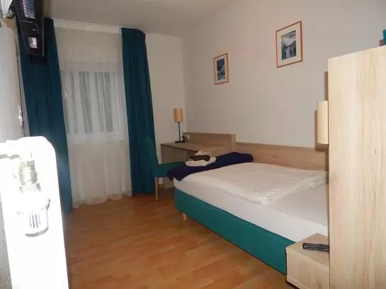 בית מלון כפרי Lindenhof