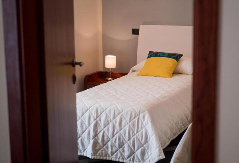 בית מלון כפרי Metropol