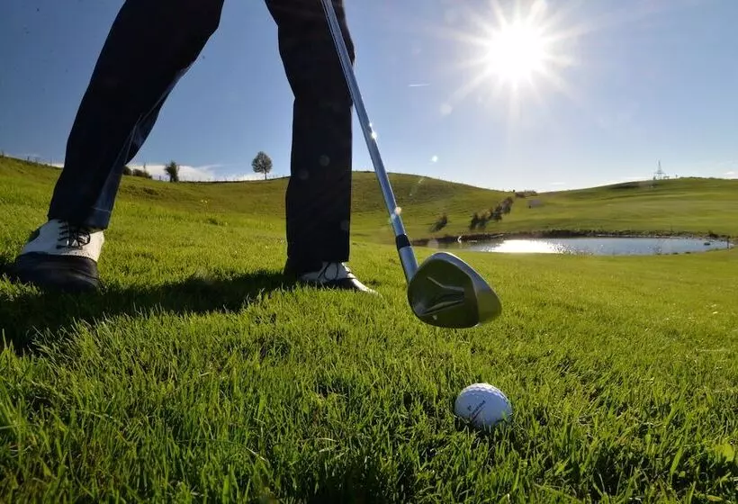 Szálloda Post   Regionales Großes Frühstücksbuffet   Auch Gf & Lf