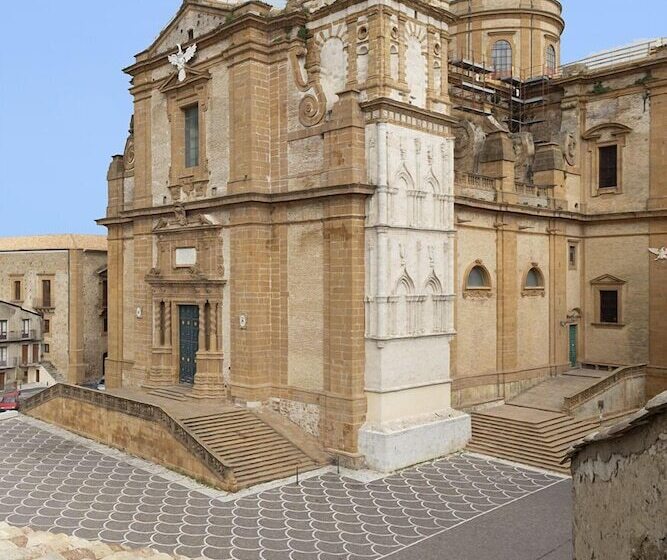 בית מלון כפרי Suite D'autore Art Design Gallery