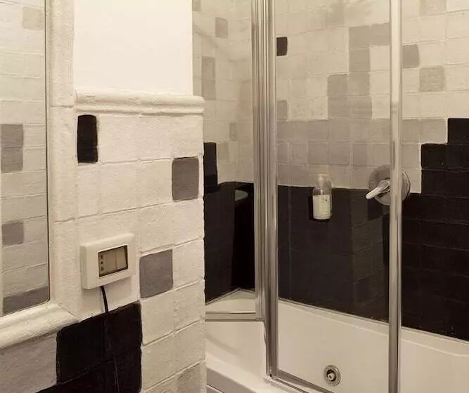 هتل Suite D'autore Art Design Gallery