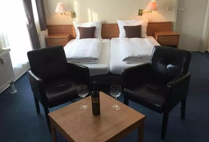 בית מלון כפרי Sunibel Inn