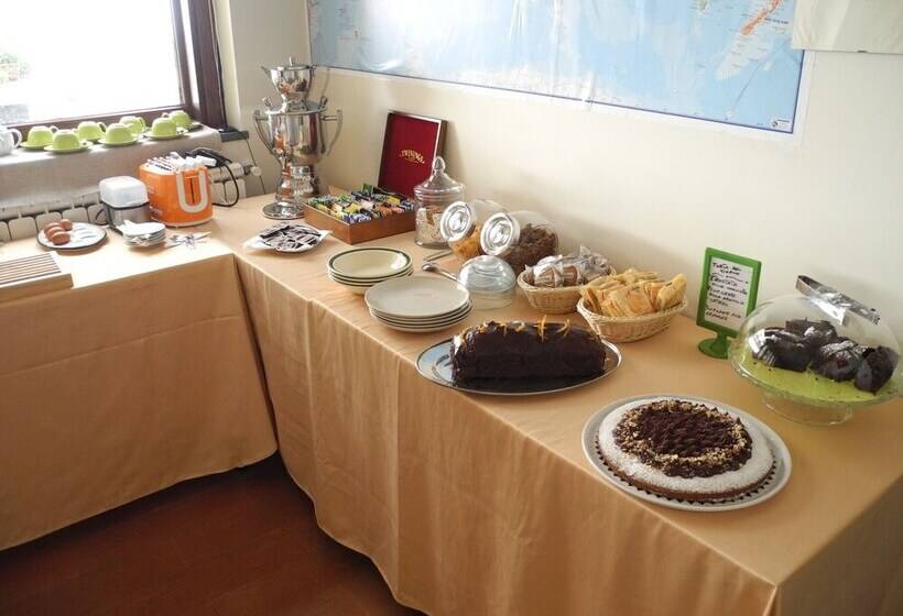 هتل Tenuta Santa Tecla