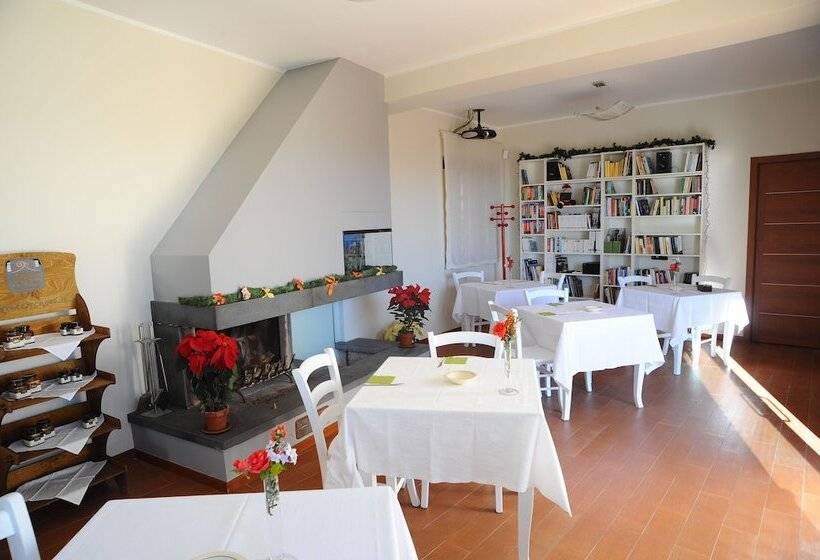 هتل Tenuta Santa Tecla