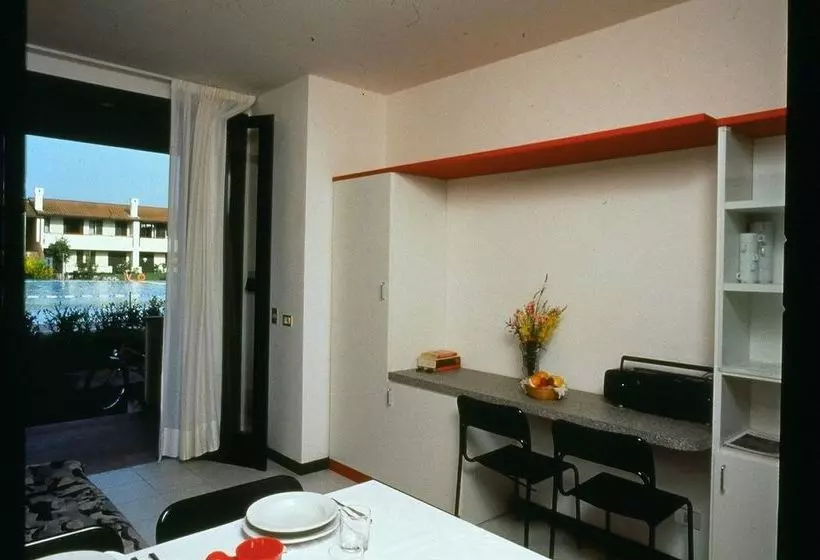 هتل Tizé Village