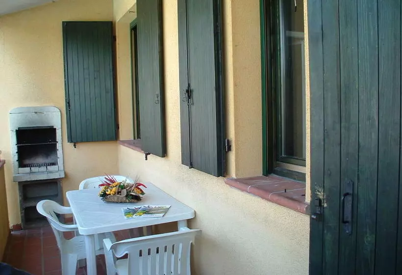 هتل Tizé Village