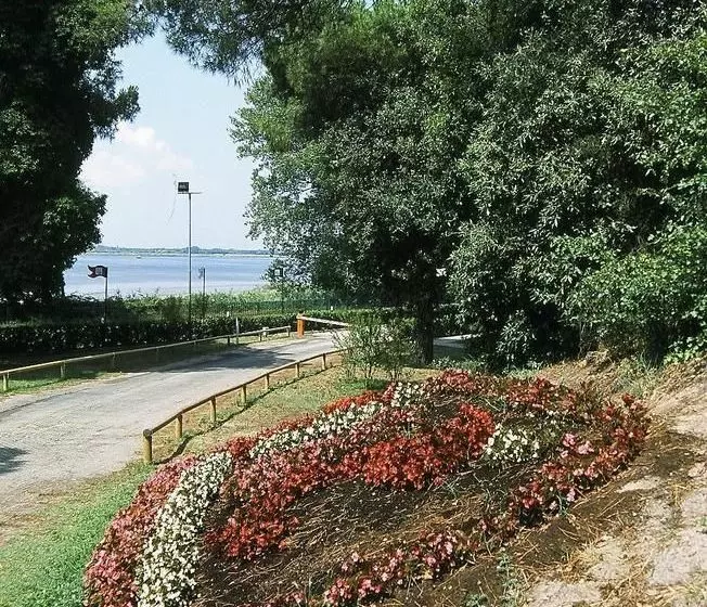 هتل Tizé Village